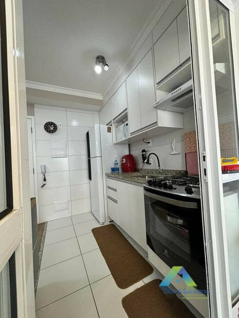 Apartamento à venda com 2 quartos, 60m² - Foto 10