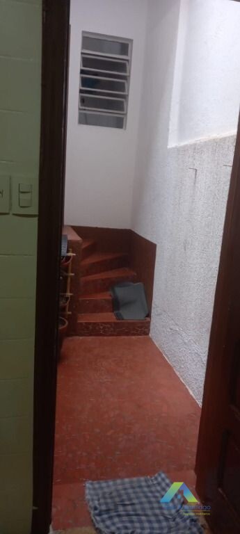 Sobrado à venda com 3 quartos, 250m² - Foto 18