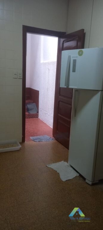 Sobrado à venda com 3 quartos, 250m² - Foto 3