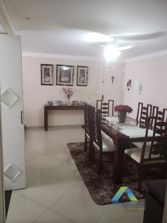 Apartamento à venda com 3 quartos, 90m² - Foto 3