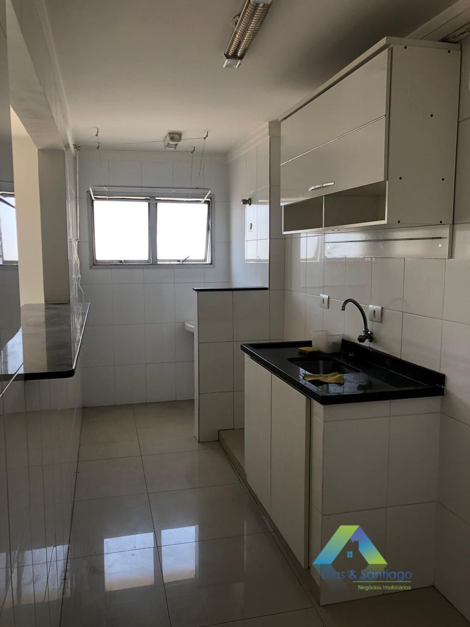 Apartamento à venda com 1 quarto, 60m² - Foto 3