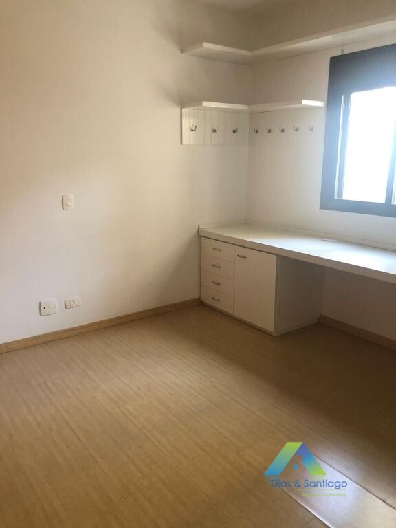 Apartamento à venda com 4 quartos, 180m² - Foto 32