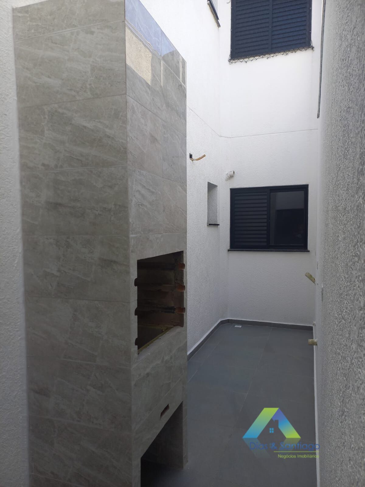 Apartamento à venda com 3 quartos, 75m² - Foto 4