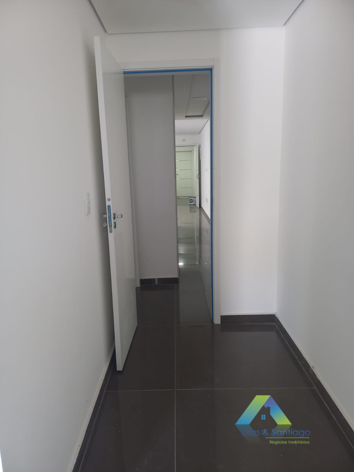 Apartamento à venda com 3 quartos, 75m² - Foto 11