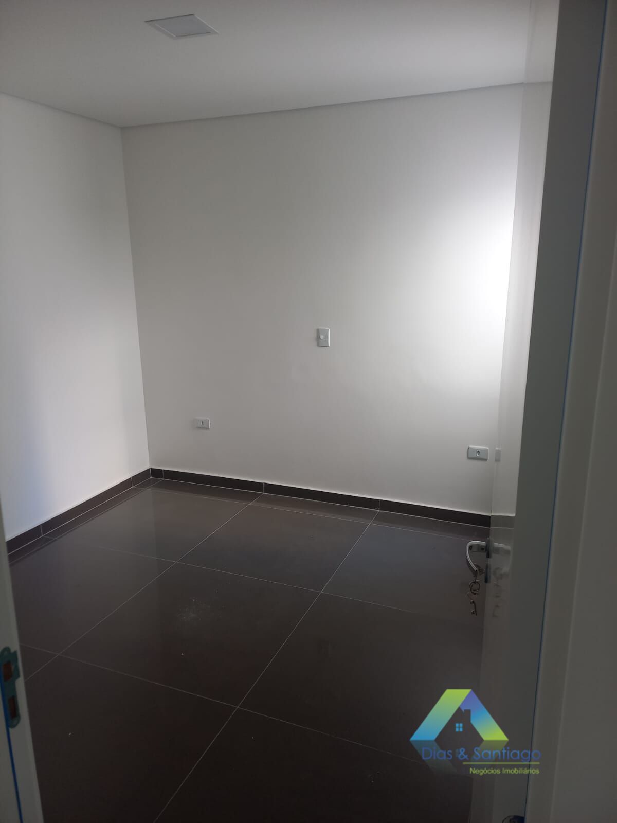 Apartamento à venda com 3 quartos, 75m² - Foto 15