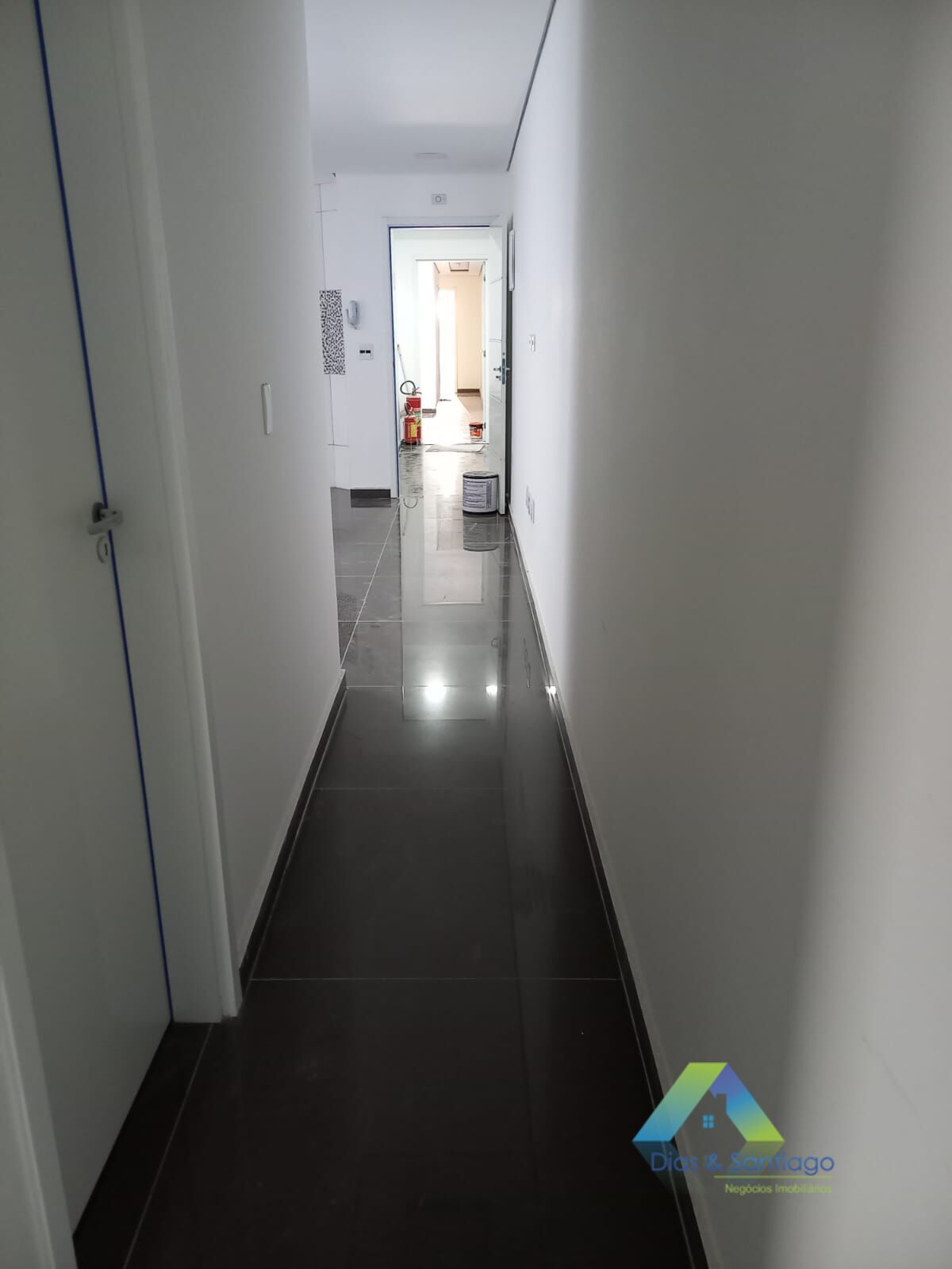 Apartamento à venda com 3 quartos, 75m² - Foto 9