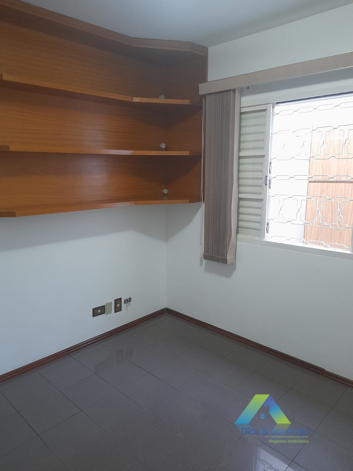 Casa à venda com 3 quartos, 179m² - Foto 14