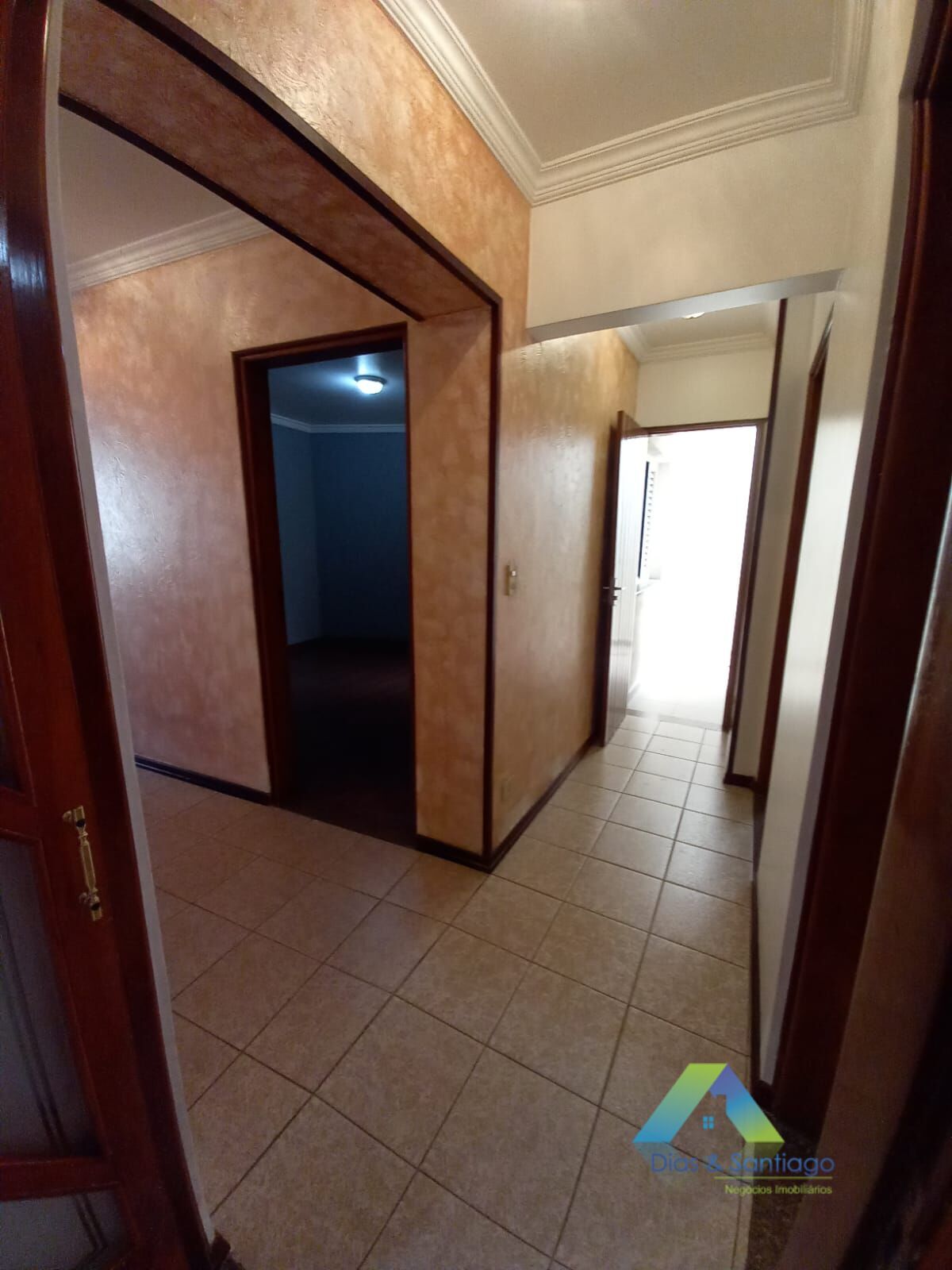 Casa à venda com 3 quartos, 179m² - Foto 8