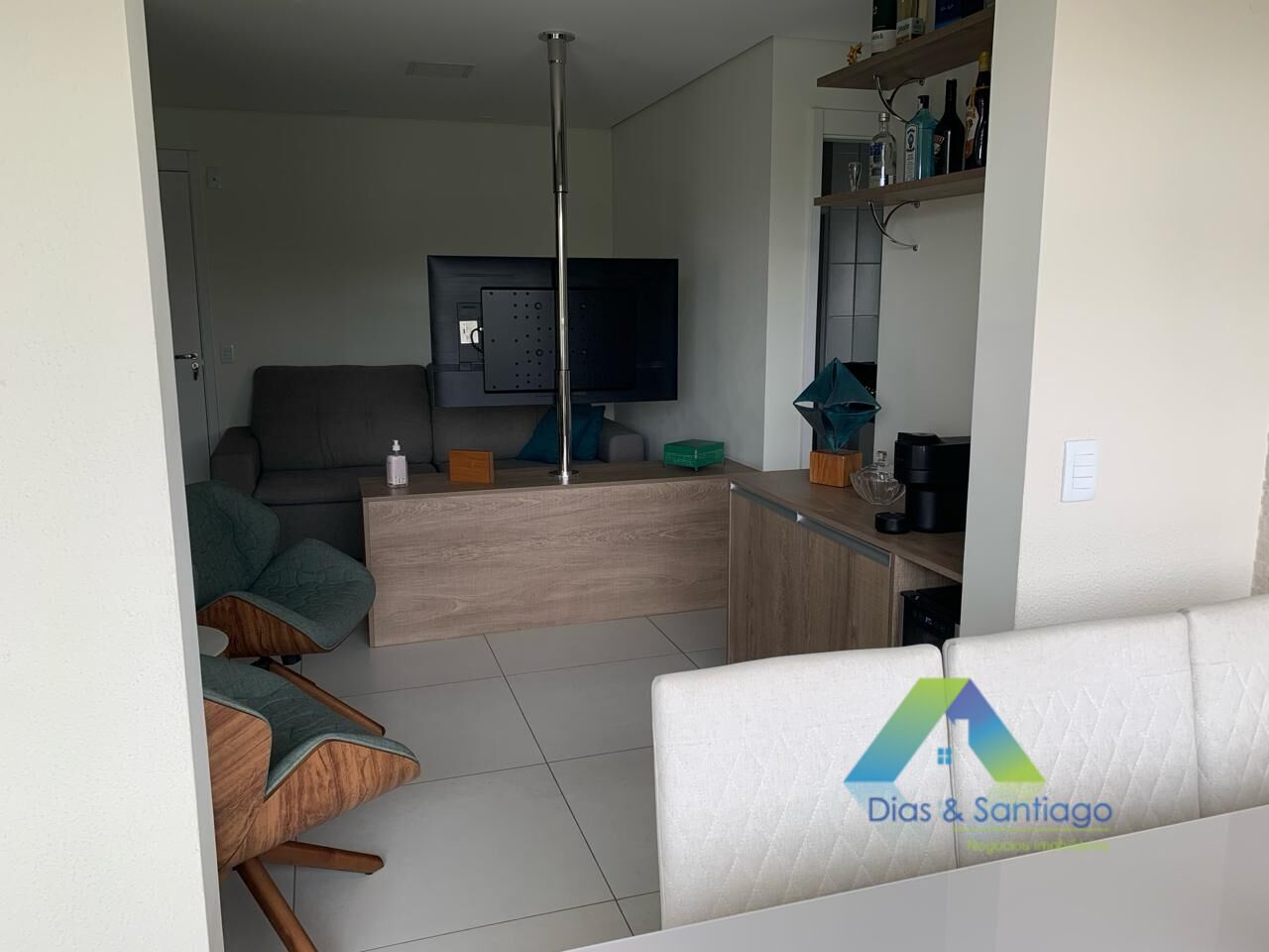 Apartamento à venda com 2 quartos, 63m² - Foto 7