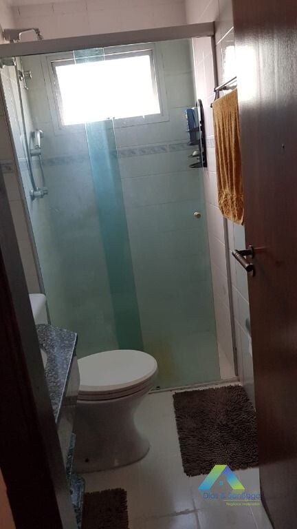 Apartamento à venda com 2 quartos, 64m² - Foto 17