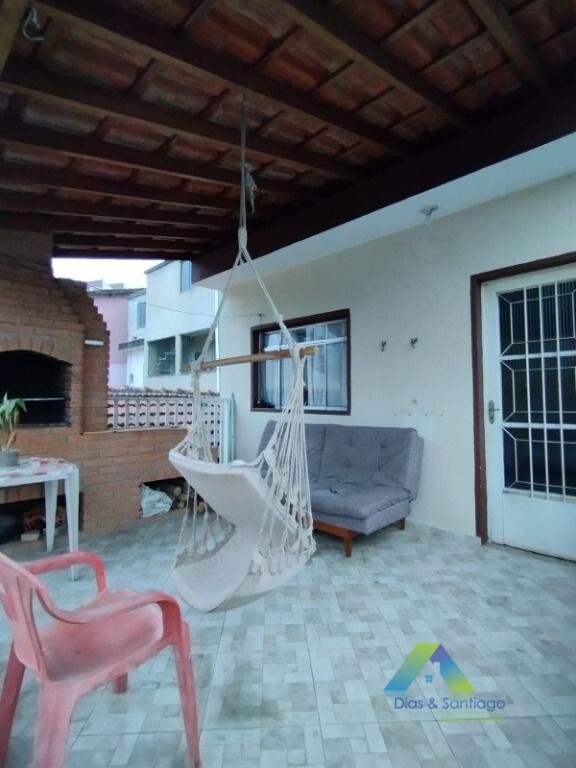 Sobrado à venda com 3 quartos, 145m² - Foto 1