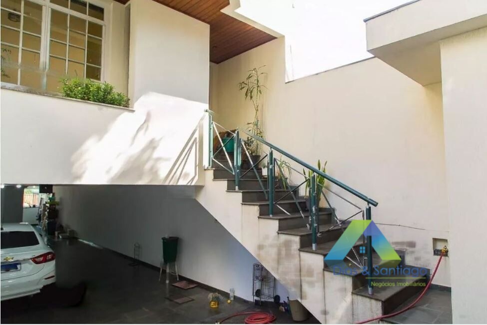 Casa à venda com 3 quartos, 262m² - Foto 49