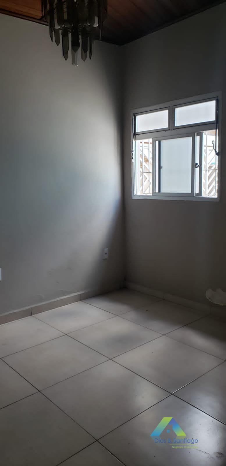 Casa à venda com 3 quartos, 180m² - Foto 3