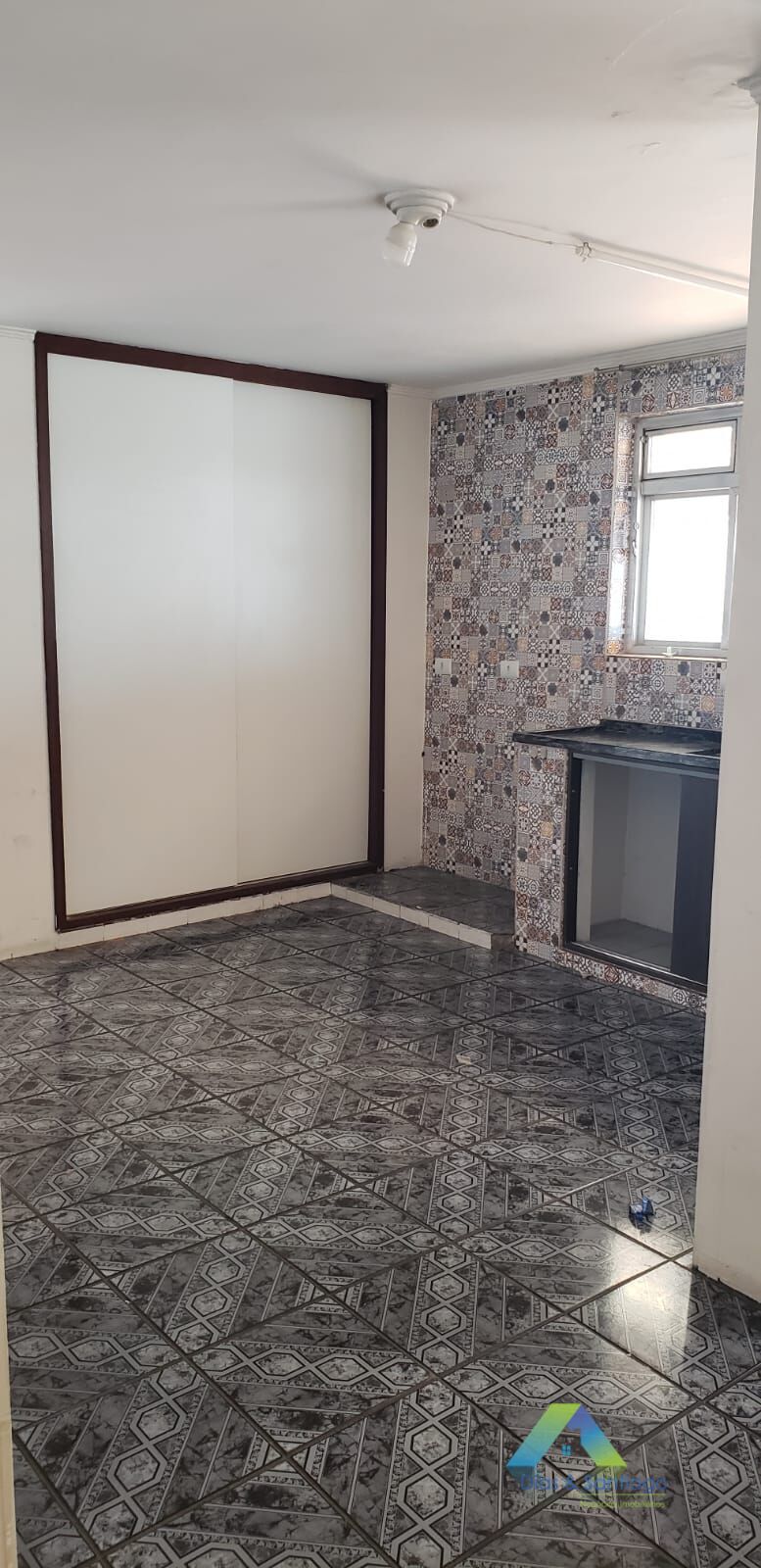 Casa à venda com 3 quartos, 180m² - Foto 7