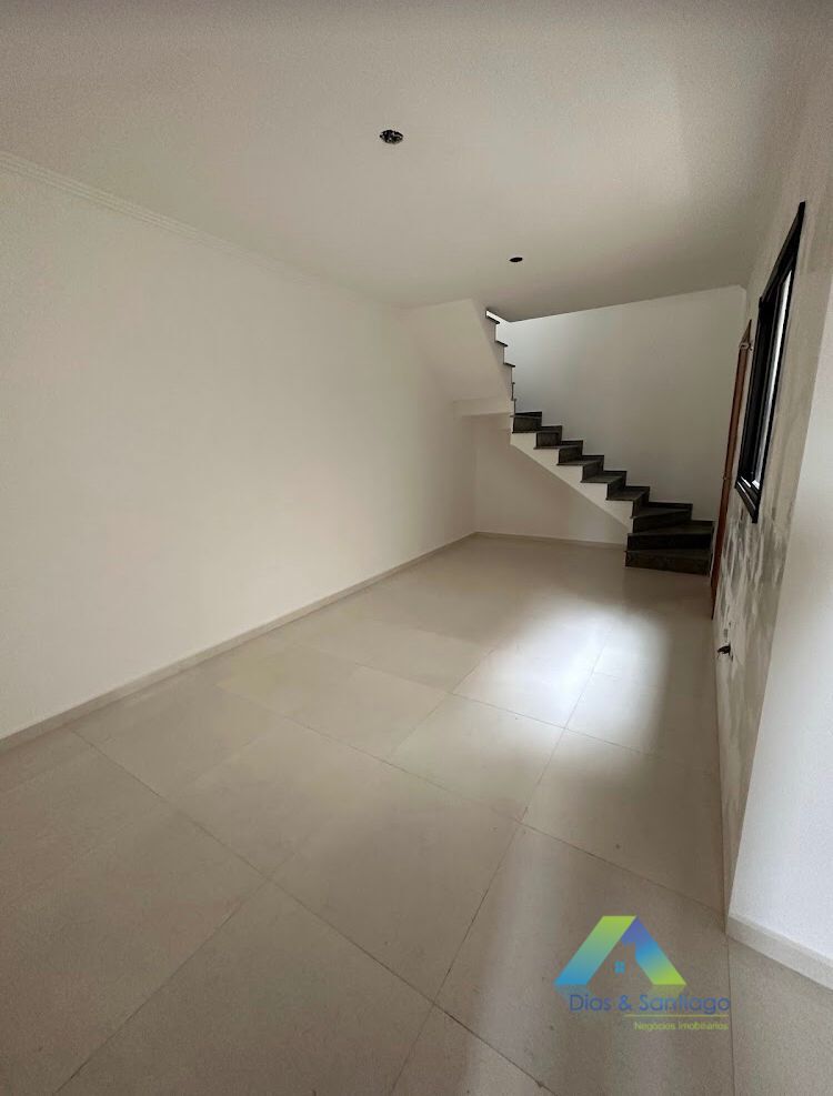 Cobertura à venda com 2 quartos, 80m² - Foto 4