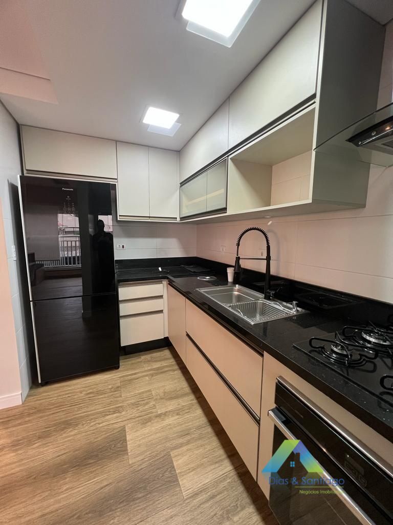 Apartamento à venda com 2 quartos, 65m² - Foto 2