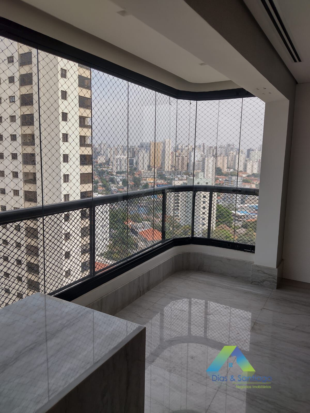 Apartamento à venda com 3 quartos, 170m² - Foto 4