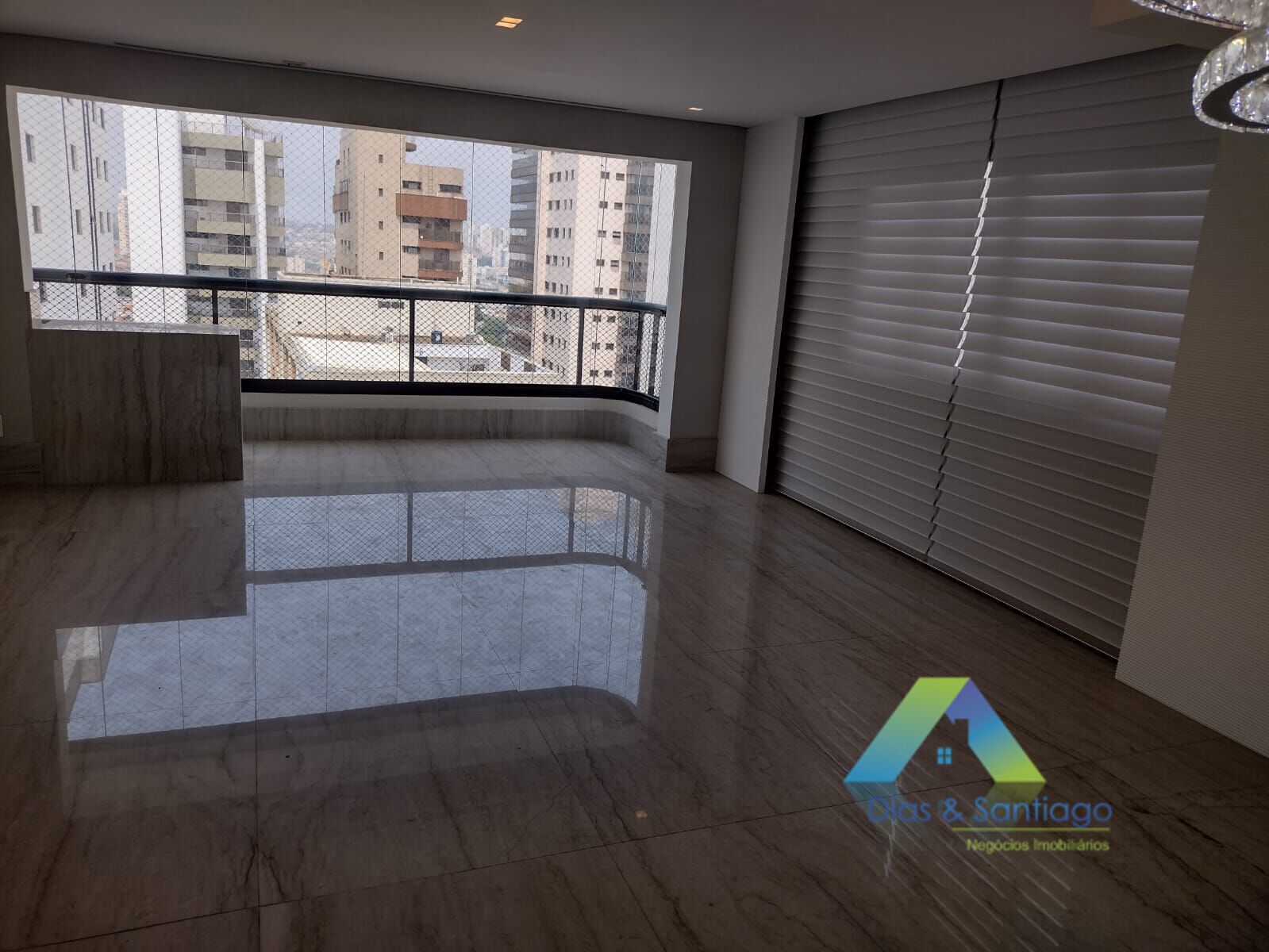 Apartamento à venda com 3 quartos, 170m² - Foto 30