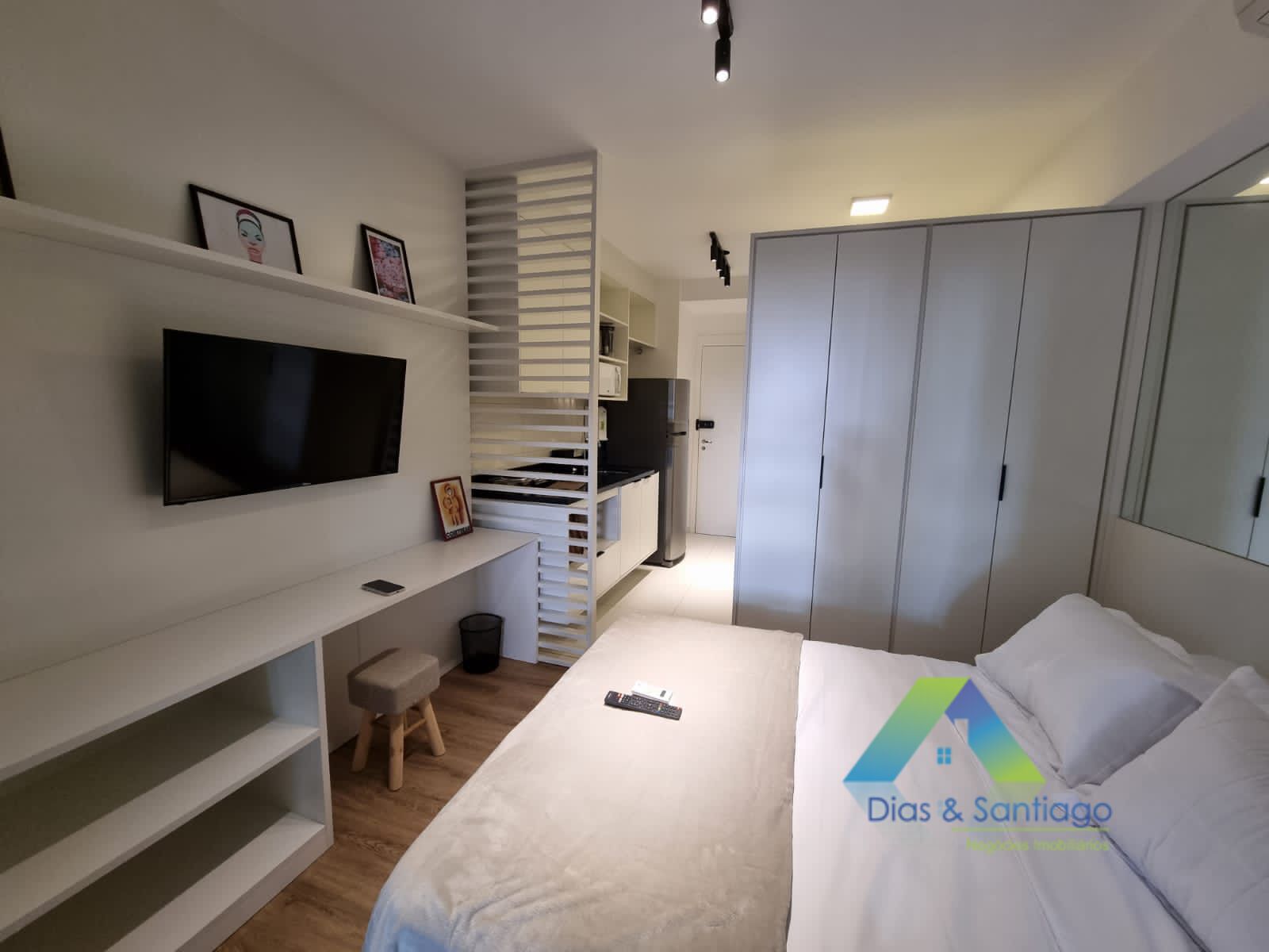 Apartamento à venda com 1 quarto, 30m² - Foto 2