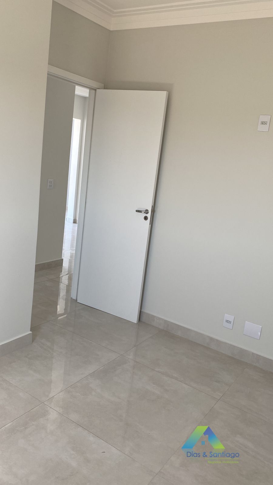 Apartamento para alugar com 2 quartos, 65m² - Foto 10