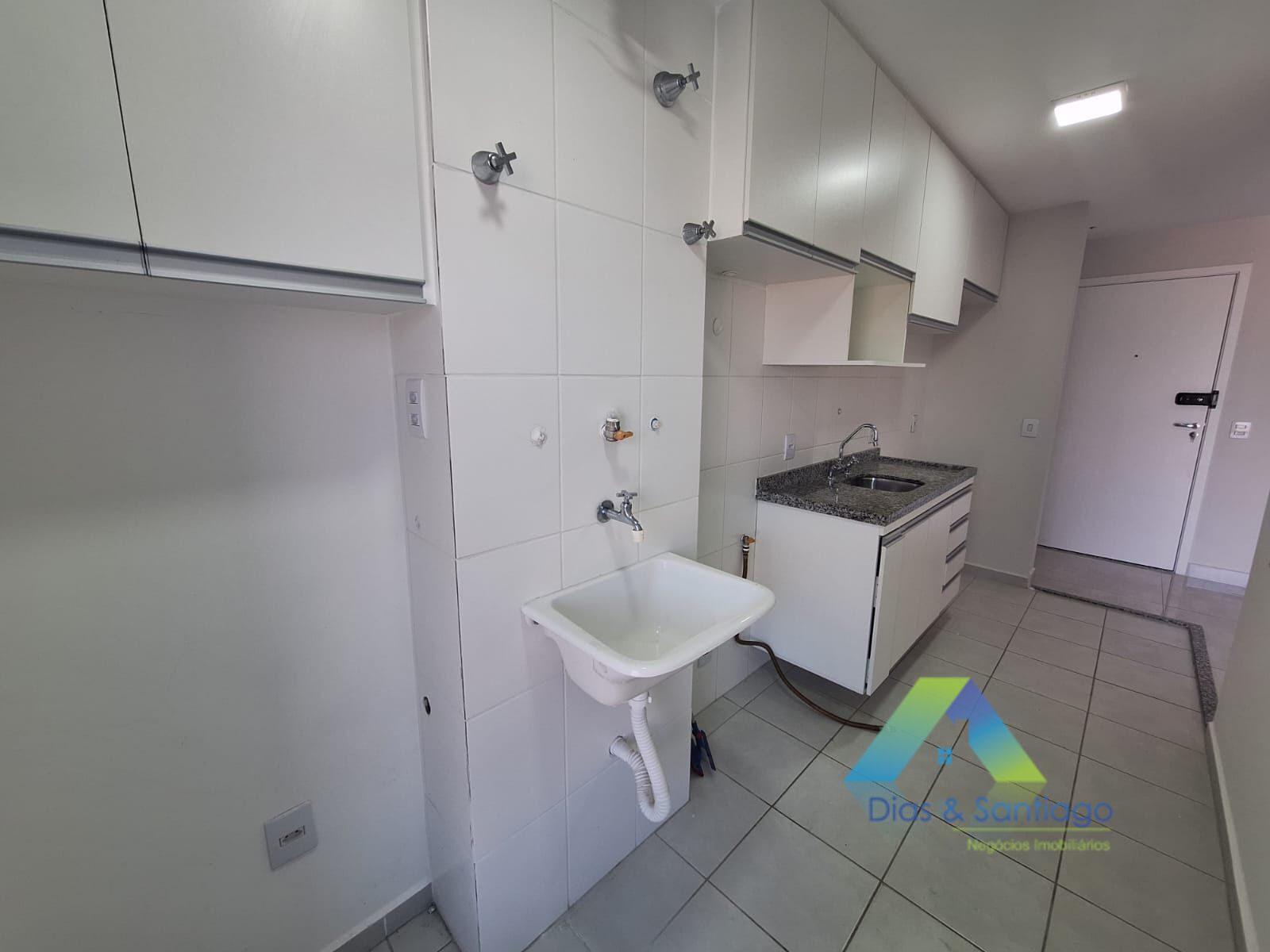 Apartamento para alugar com 2 quartos, 65m² - Foto 2