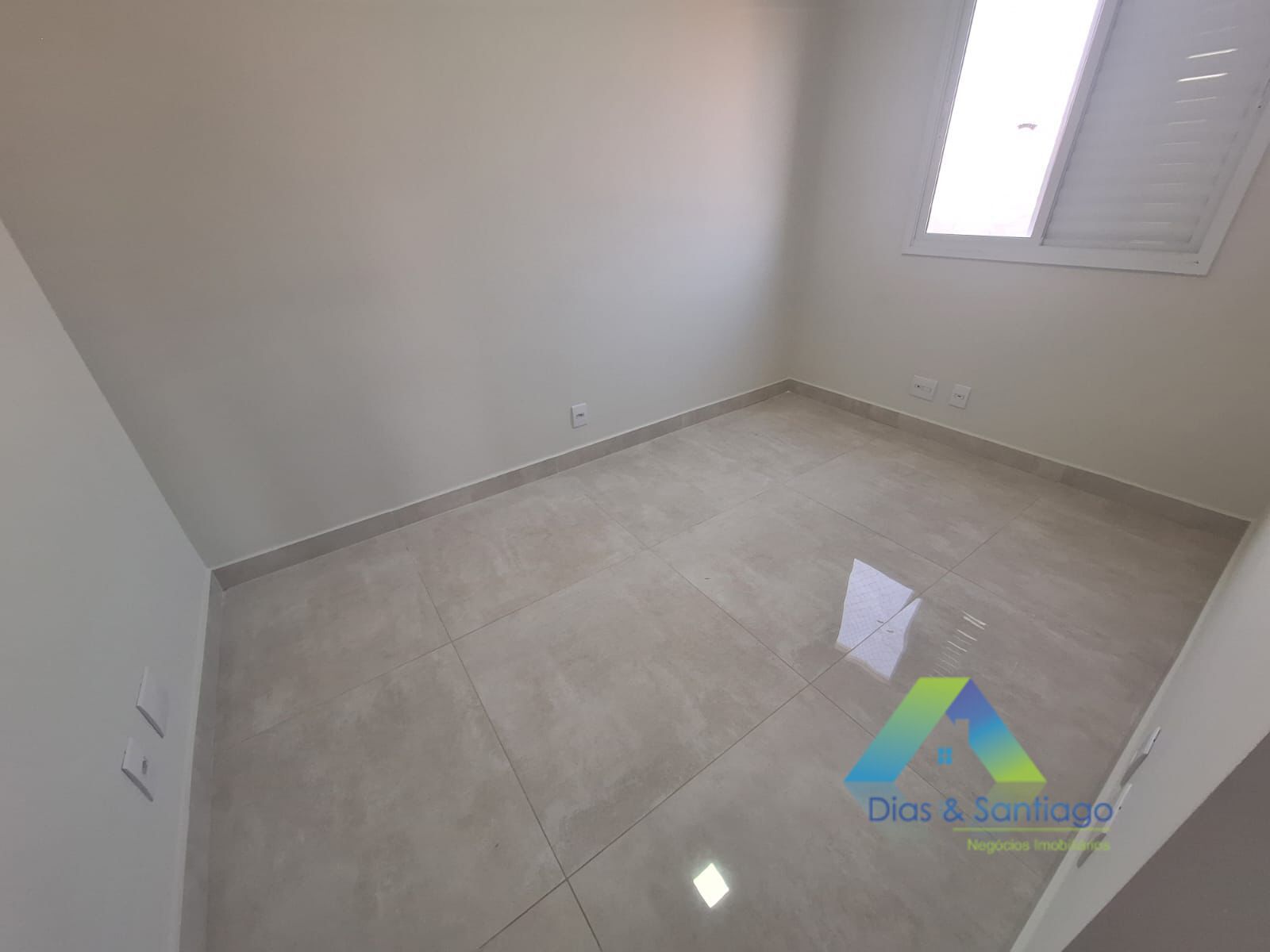 Apartamento para alugar com 2 quartos, 65m² - Foto 11