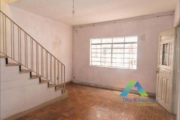 Sobrado à venda com 3 quartos, 150m² - Foto 2