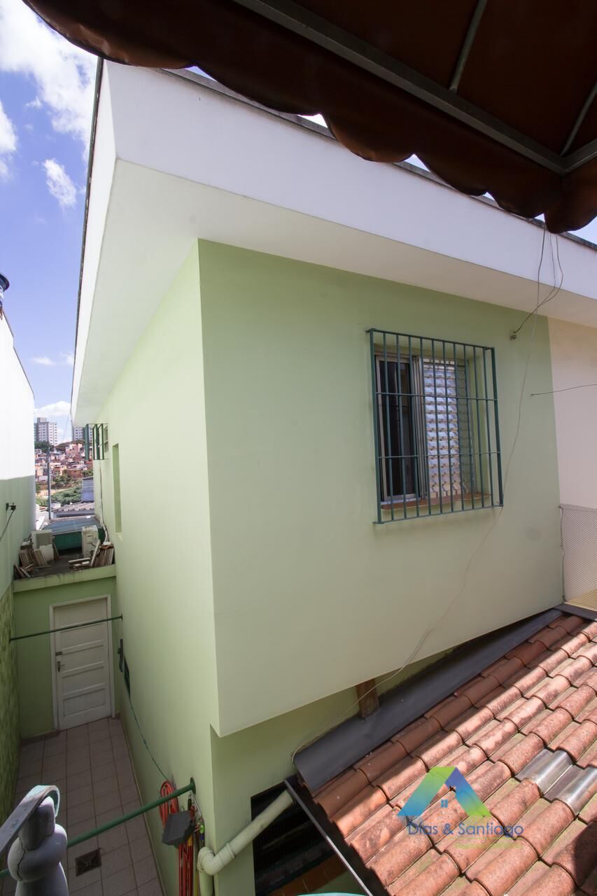 Casa para alugar com 3 quartos, 235m² - Foto 28