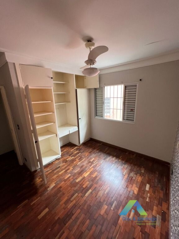 Sobrado à venda com 3 quartos, 200m² - Foto 14