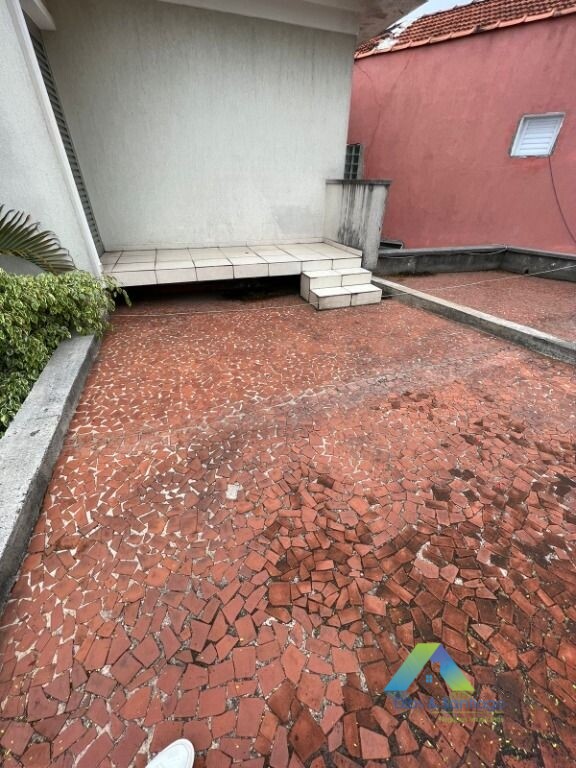 Sobrado à venda com 3 quartos, 200m² - Foto 6