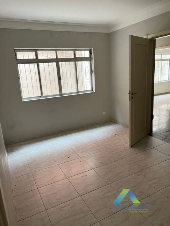 Sobrado à venda com 3 quartos, 200m² - Foto 11