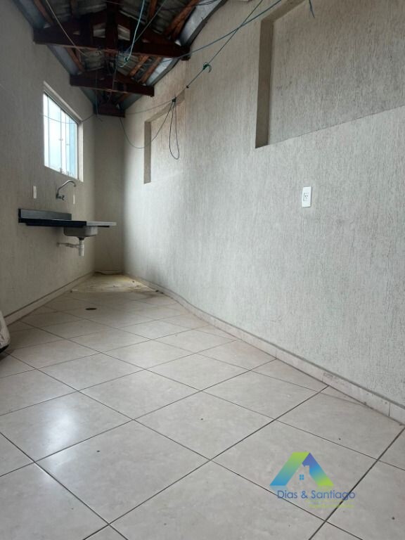 Sobrado à venda com 3 quartos, 200m² - Foto 5