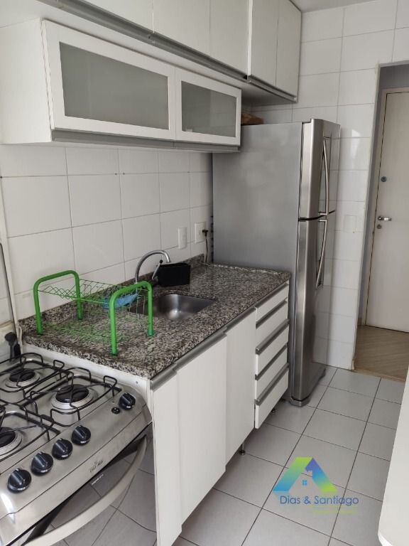 Apartamento à venda com 2 quartos, 64m² - Foto 2