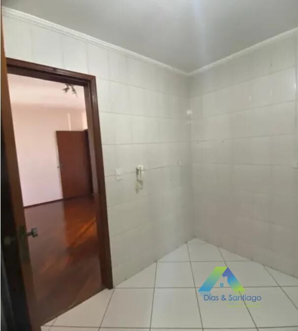 Apartamento à venda com 2 quartos, 76m² - Foto 4