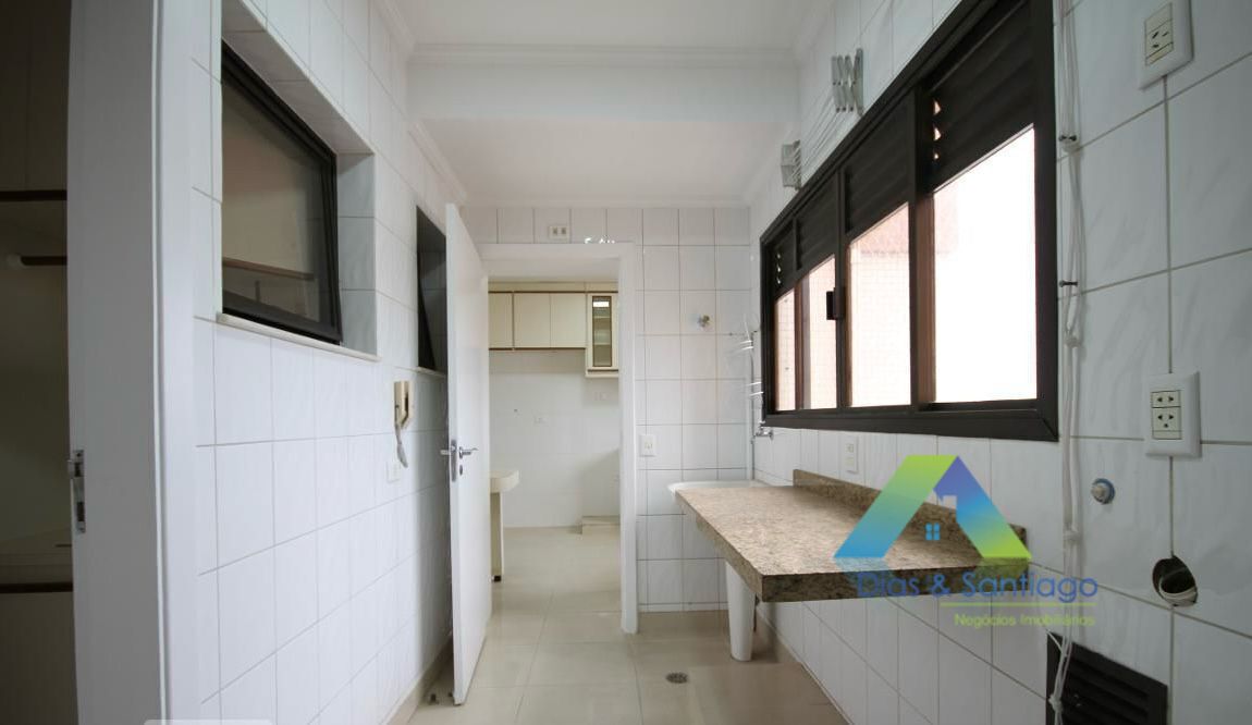Apartamento para alugar com 3 quartos, 130m² - Foto 26