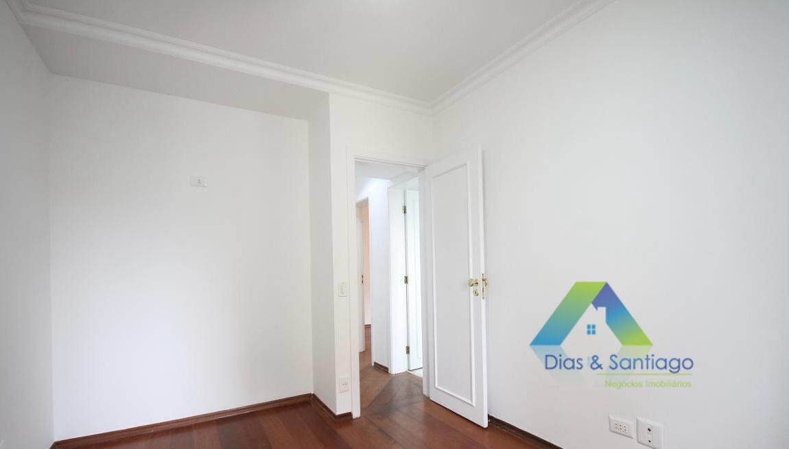 Apartamento para alugar com 3 quartos, 130m² - Foto 18