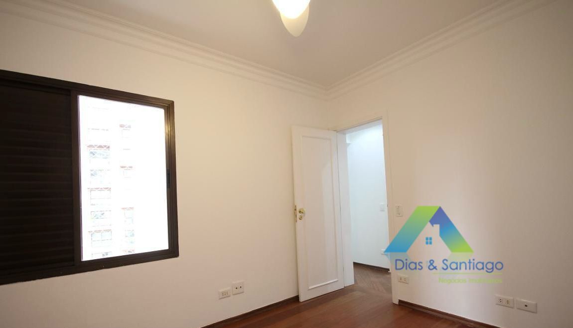 Apartamento para alugar com 3 quartos, 130m² - Foto 14