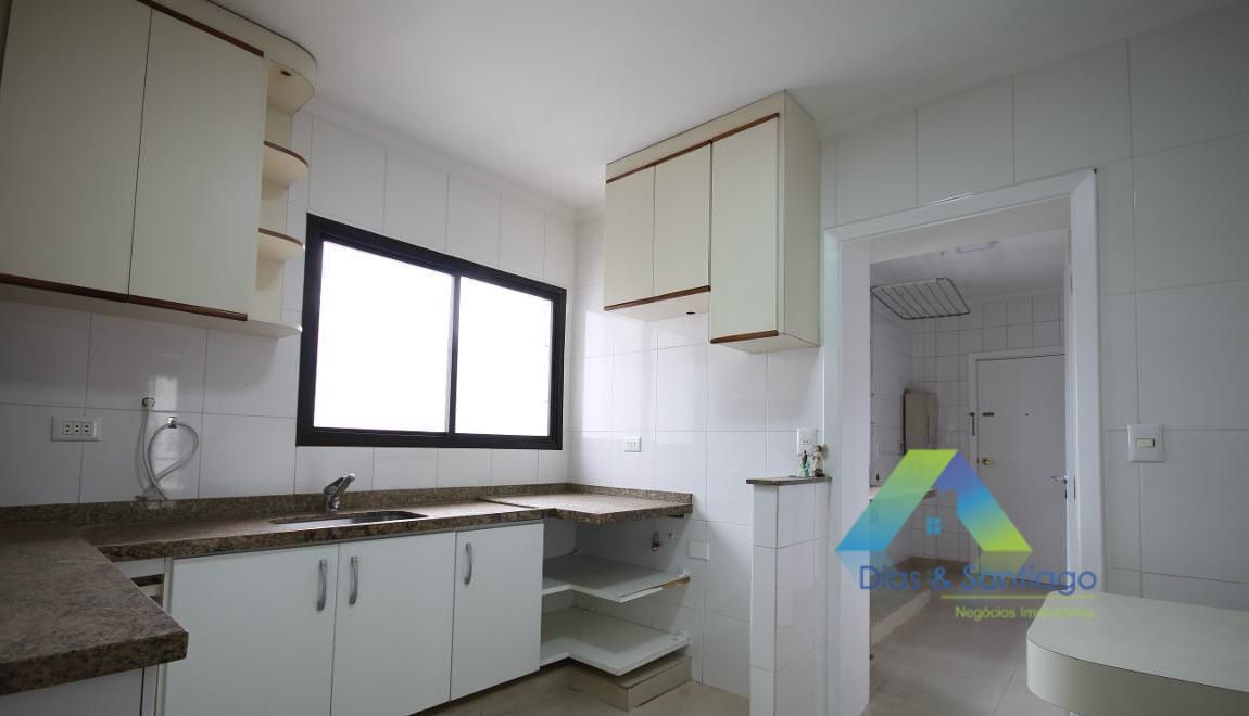 Apartamento para alugar com 3 quartos, 130m² - Foto 28