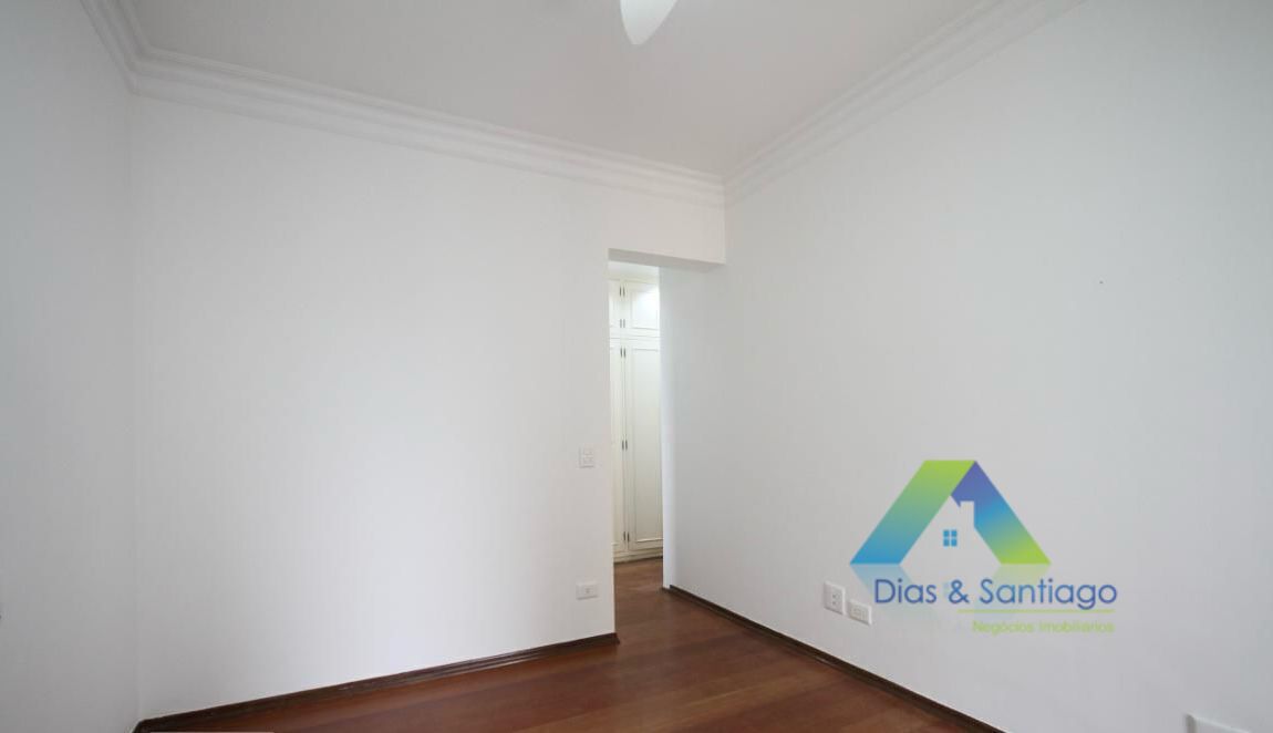 Apartamento para alugar com 3 quartos, 130m² - Foto 7