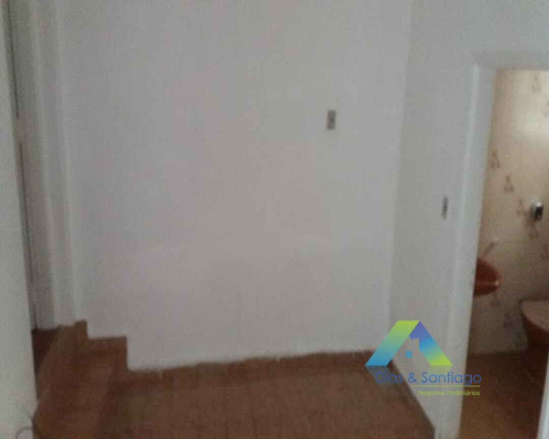 Casa à venda com 2 quartos, 100m² - Foto 25