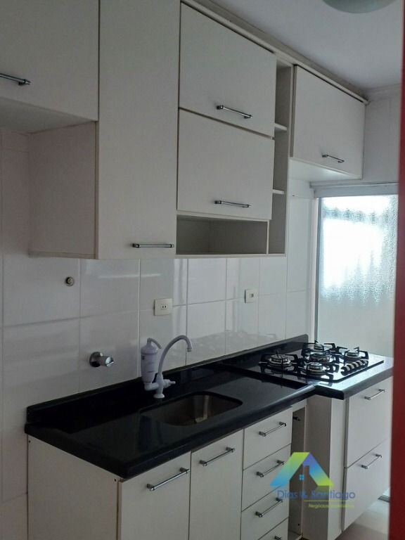 Apartamento à venda com 3 quartos, 67m² - Foto 2