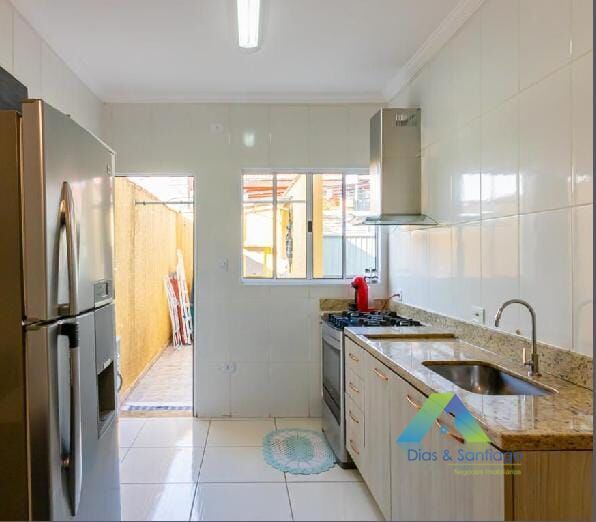 Casa à venda com 3 quartos, 100m² - Foto 5