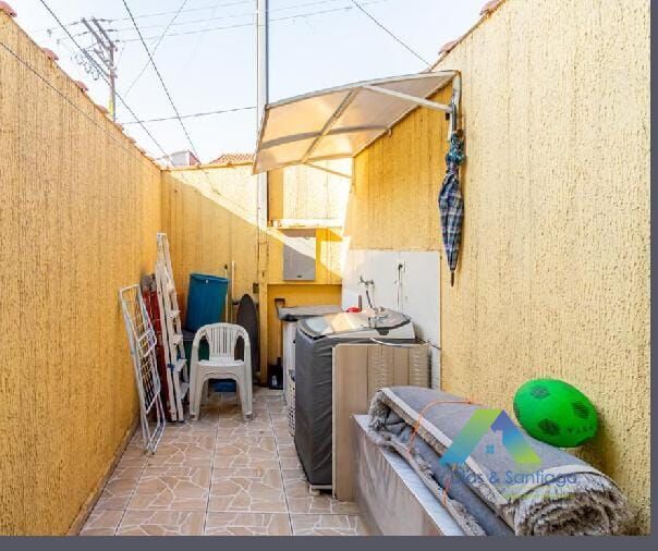 Casa à venda com 3 quartos, 100m² - Foto 3