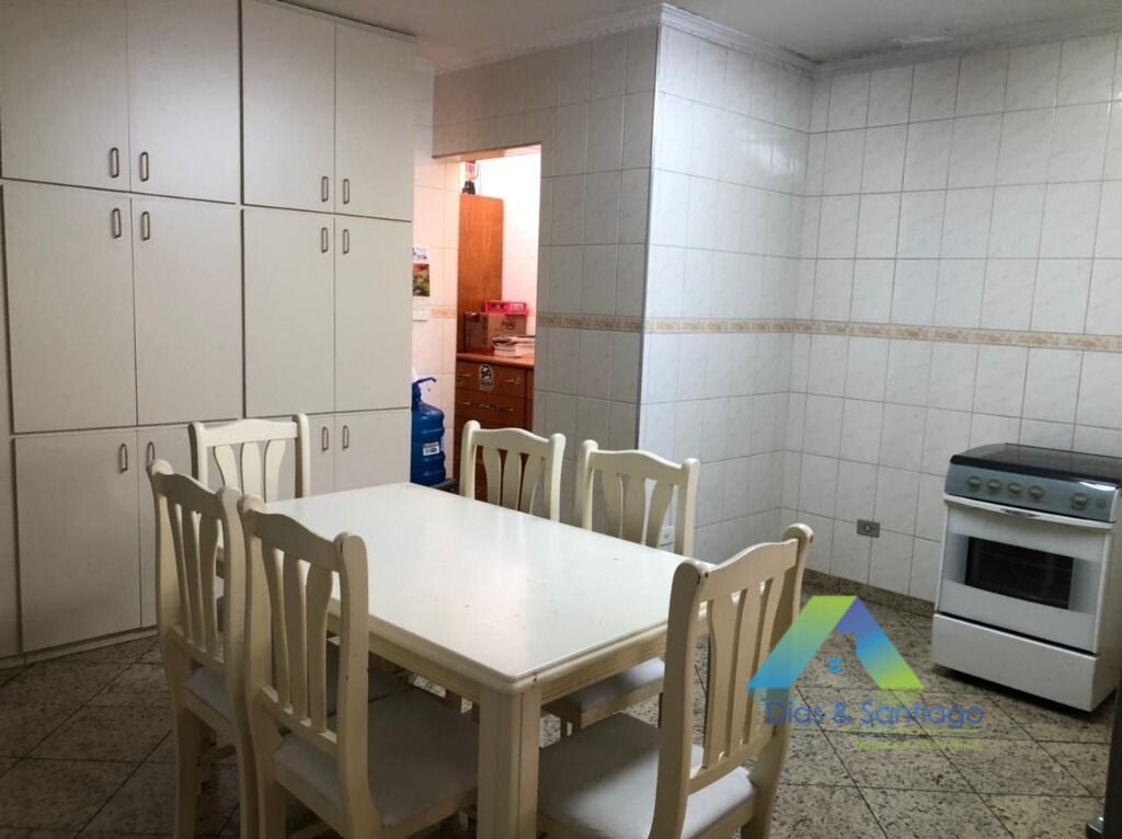 Sobrado à venda com 3 quartos, 310m² - Foto 17