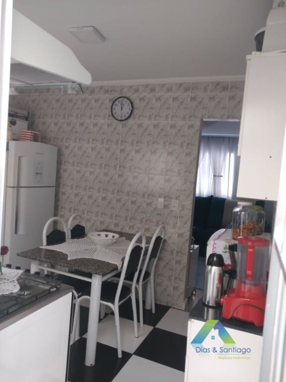 Sobrado à venda com 2 quartos, 47m² - Foto 2