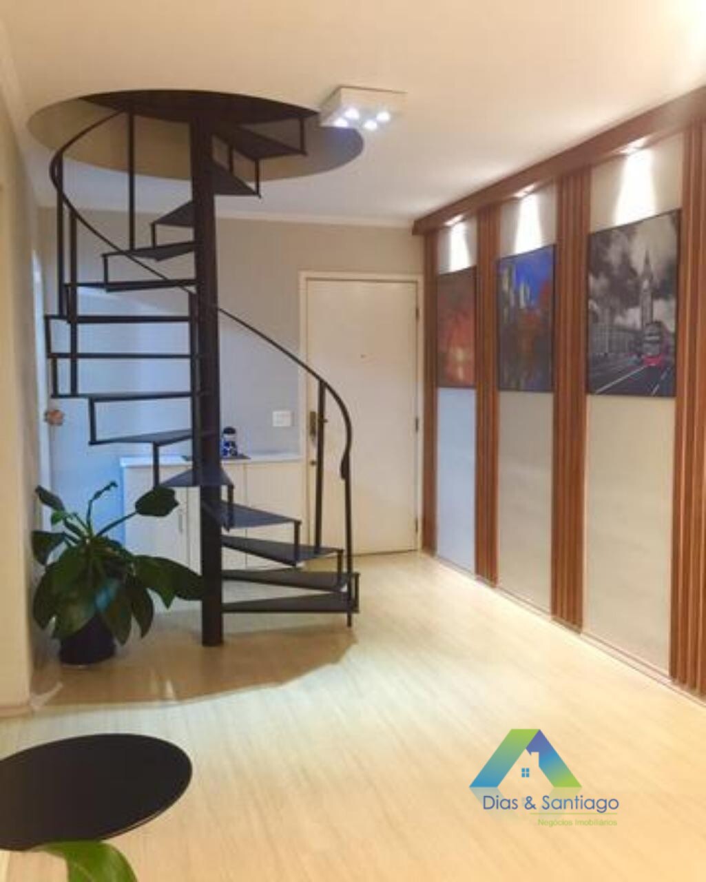 Apartamento à venda com 2 quartos, 80m² - Foto 4