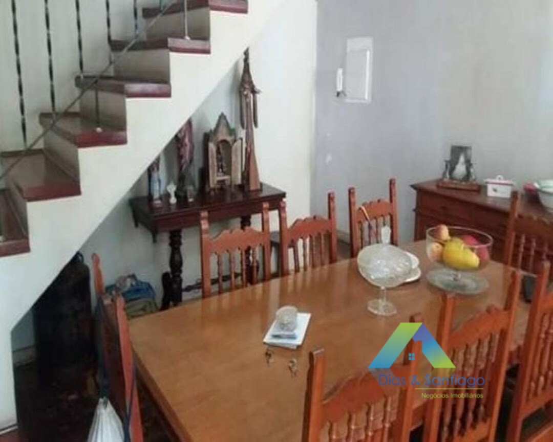 Sobrado à venda com 3 quartos, 114m² - Foto 1