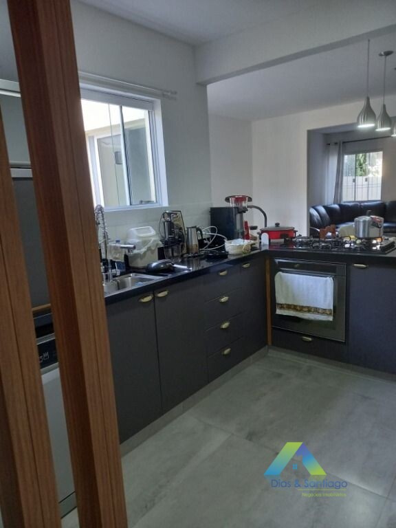 Casa à venda com 3 quartos, 225m² - Foto 14