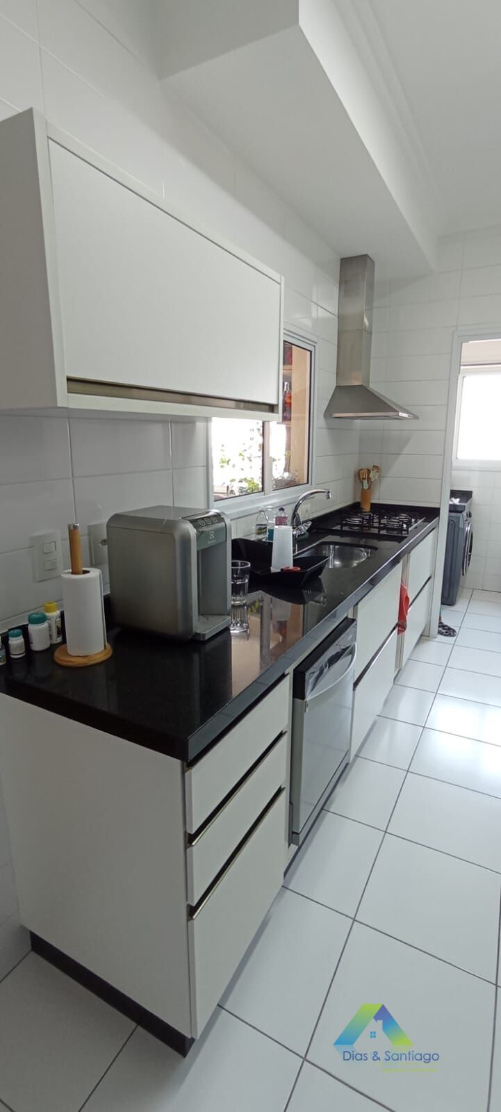 Apartamento à venda com 3 quartos, 96m² - Foto 2