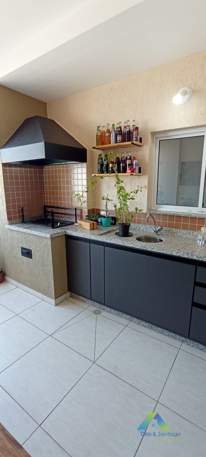 Apartamento à venda com 3 quartos, 96m² - Foto 1